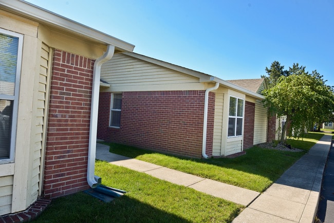 Farhill Lake Apartments