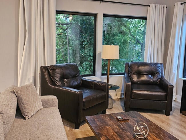 Photo - 1257 Francis St NW Unit SI ID1596444P