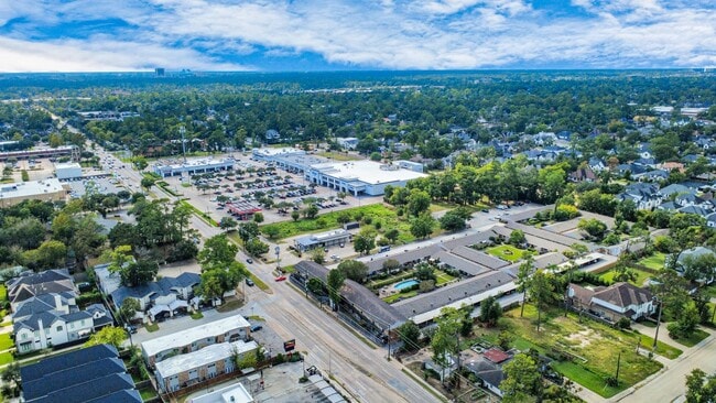 Photo - 1529 Wirt Rd Unidad True