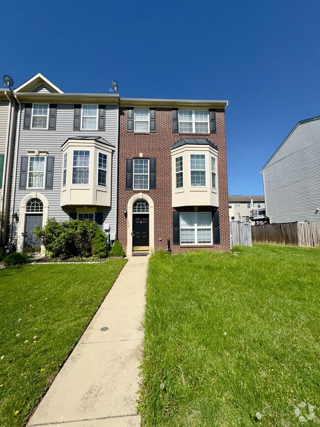 Building Photo - Charming and Stylish Living in a 3Bed/3Bat... Rental