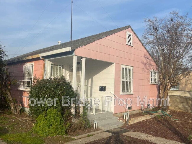 Photo - 2871 32nd Ave