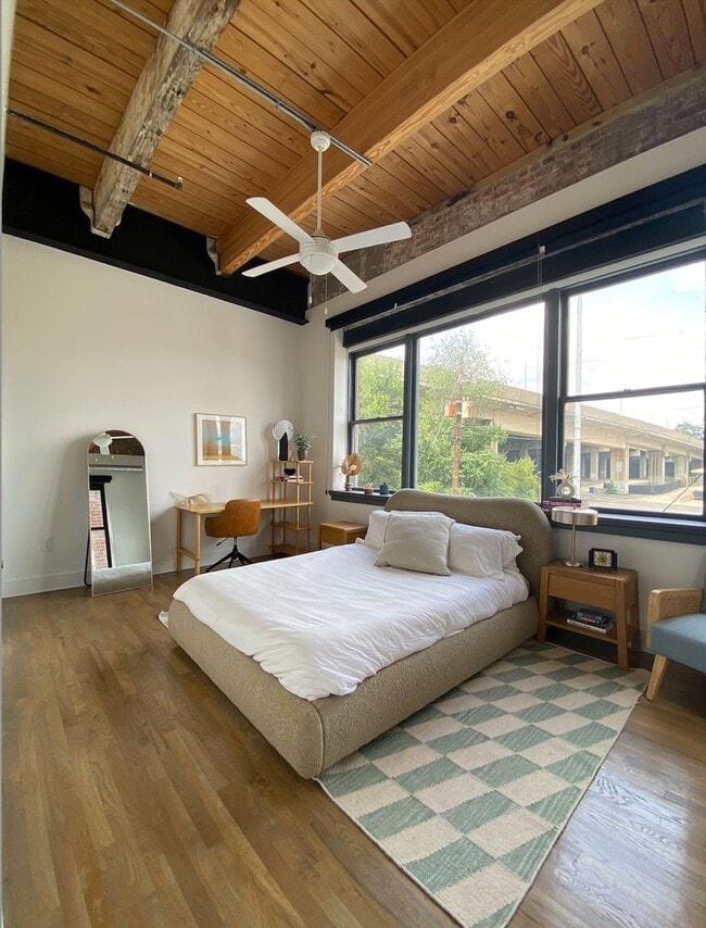 Photo - Lofts At Abrams Fixtures