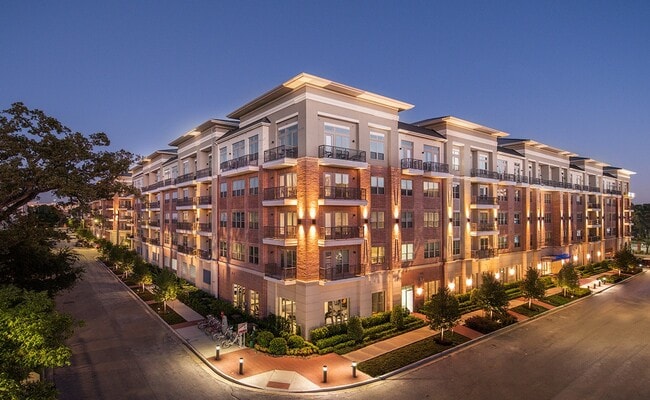 Building Photo - 160 Birdsall St Unit 3205