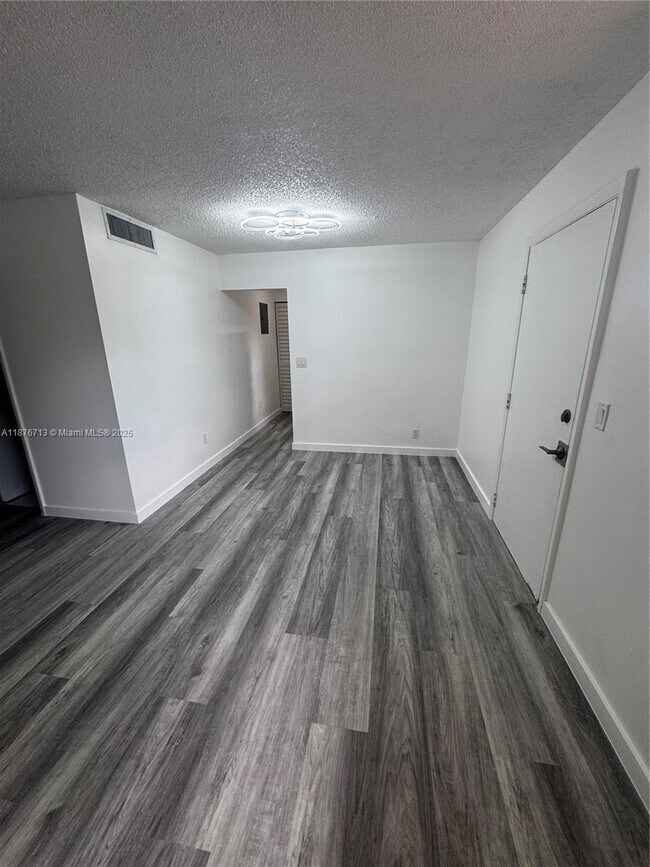 Photo - 2515 Polk St Unidad 10