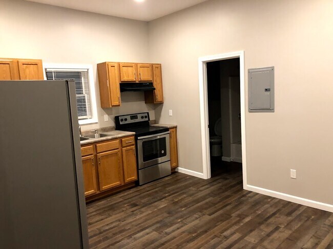 Photo - 69 Hampshire St Unit 3