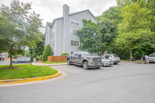 Lovely 2 BR/2 BA Condo in Gaithersburg! - Lovely 2 BR/2 BA Condo in Gaithersburg!