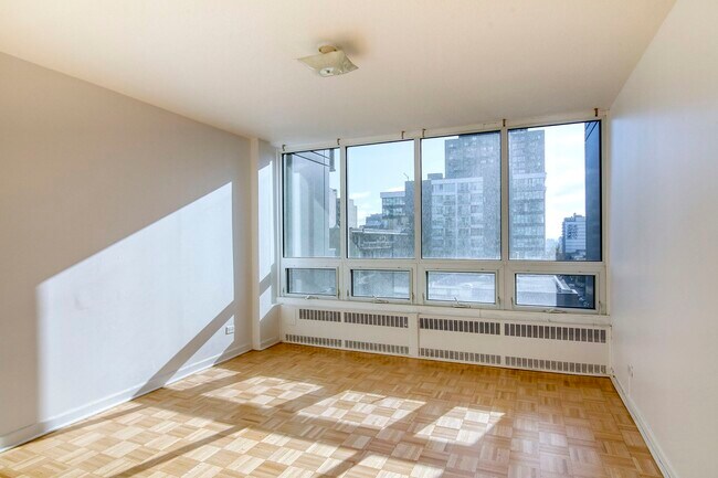 Photo - 1975 Maisonneuve Blvd W Unit 801
