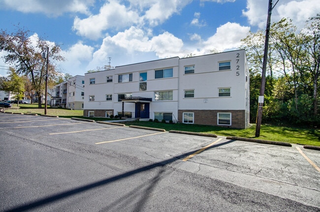 Hillvista Apartments