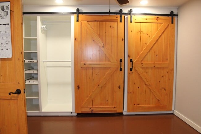 Photo - Huge Playroom - Family Room!