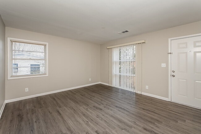 Photo - 645 Melrose Dr