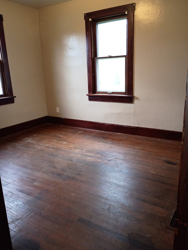 34 N Gordon St