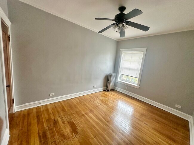 Photo - 5358 N Winthrop Ave Unit 3RD