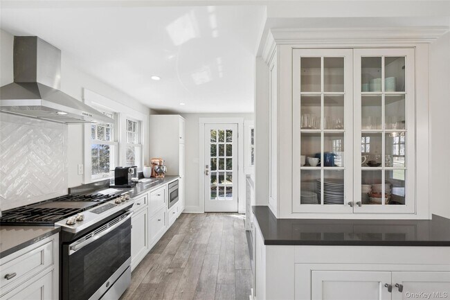 250 Oak Rd