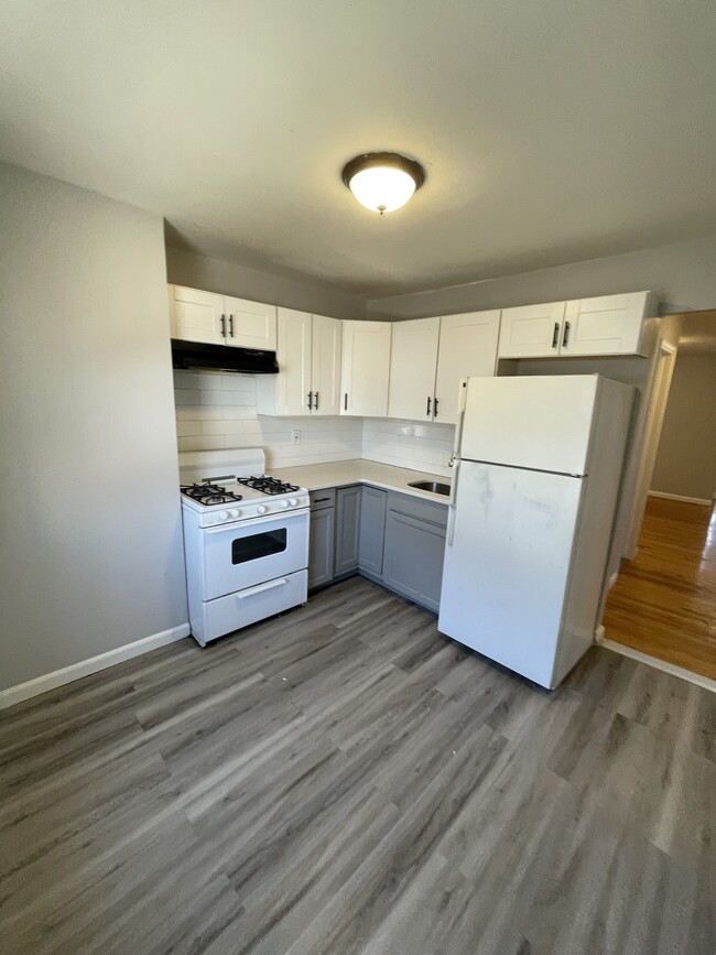 Building Photo - 191 Lembeck Ave Unit 1L Rental