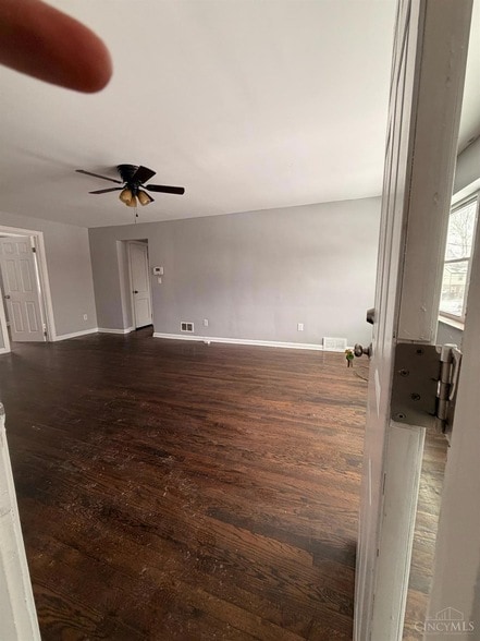 Photo - 5401 Newfield Ave