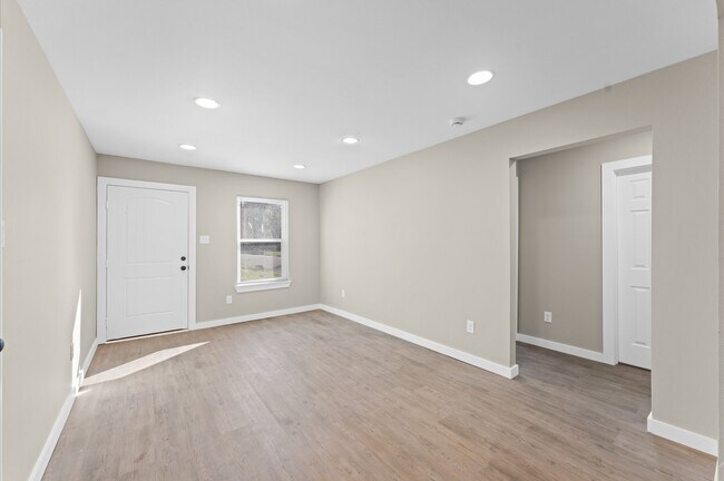 Photo - 2623 Canfield St