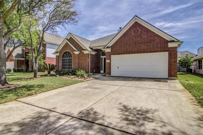 Photo - 20719 Medallion Pointe Dr