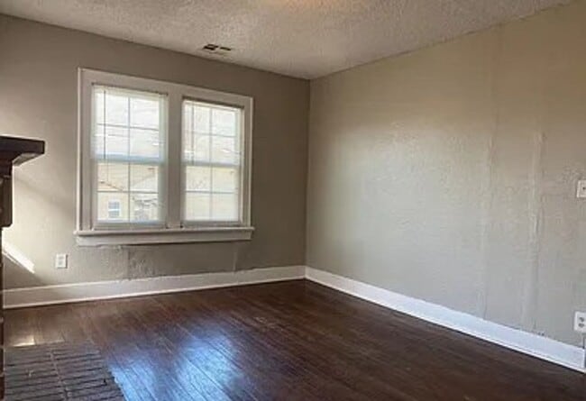 Photo - Charming 1 Bed Near Plaza District | Historic Character + Secure Entry Unit D