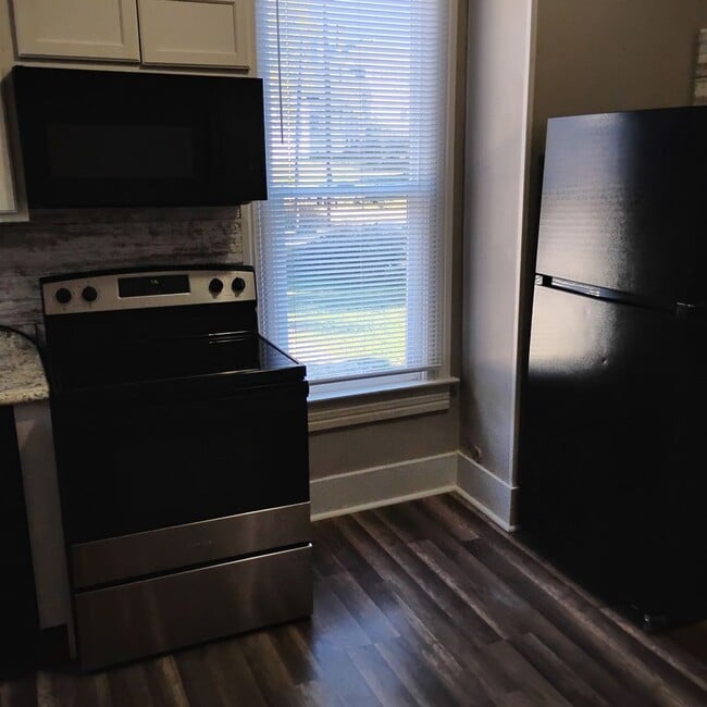 Photo - 217 Perrin Ave