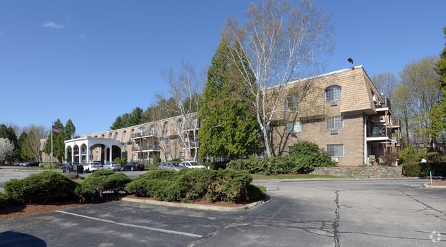 Royale Apartments