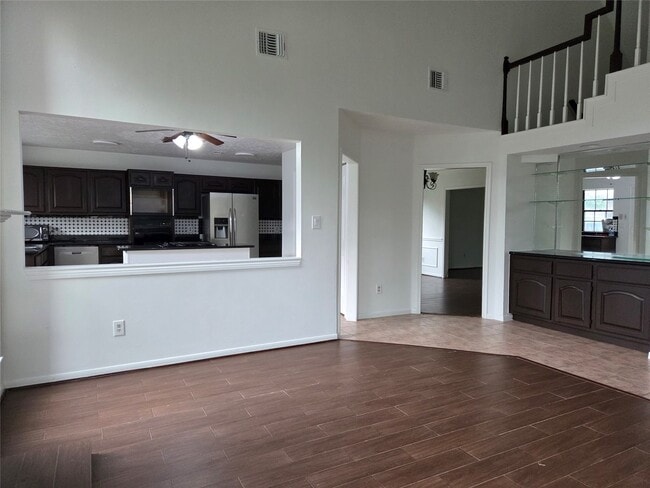Photo - 2827 Lake Colony Dr