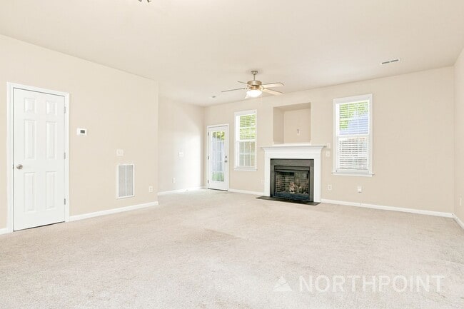Photo - 4411 Log Cabin Dr
