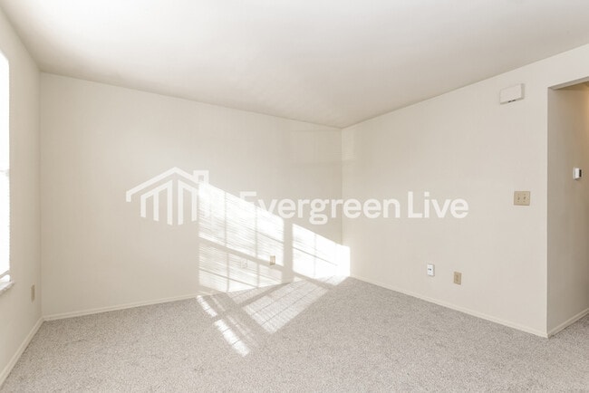 Photo - 8040 Mt Everest St