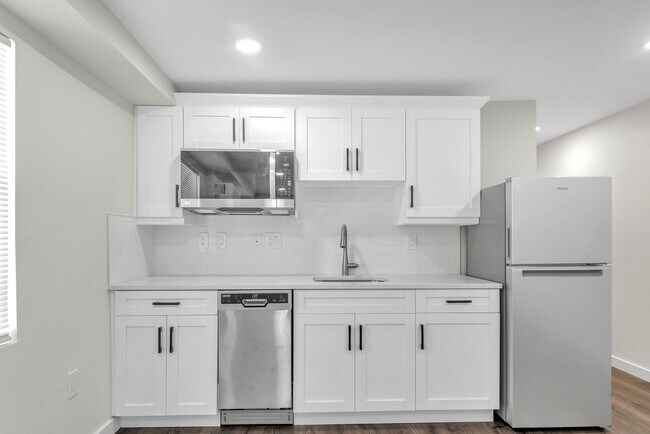 1156 Angle Rd Unit 1156 B
