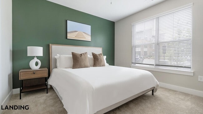 5020 James Bradley Lee Wy Unit 7010-101