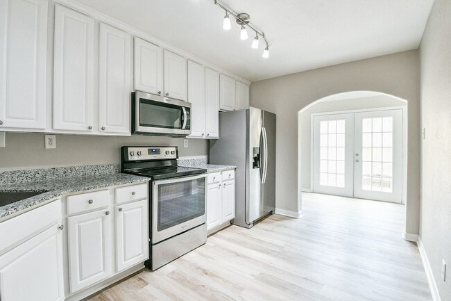 2585 Marilee Ln Unit 3
