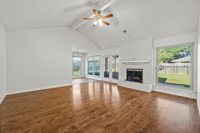 Photo - 605 Apache Trail