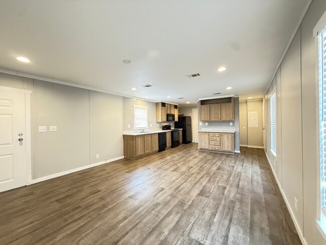 Photo - 131 Eloise St