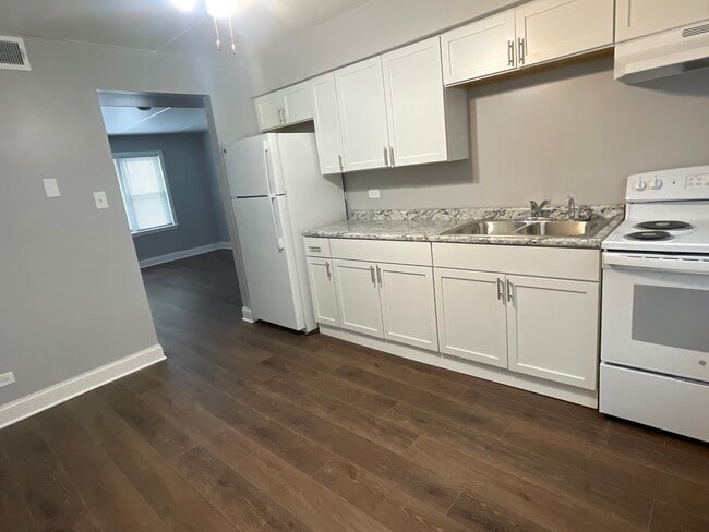 Photo - 14513 S Richmond Ave Unit 1