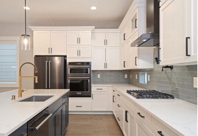 Photo - 7457 S 129th St