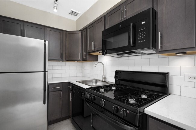 Photo - Reside on Roscoe