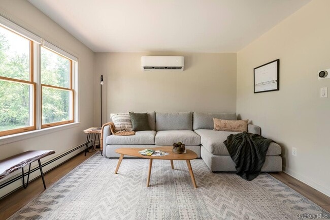 Photo - 18 Burnt Meadows Rd