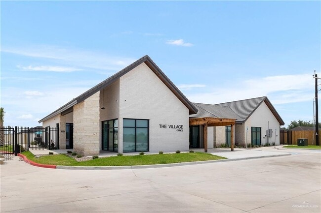 Building Photo - 17 State Hwy 336 Unit 56A