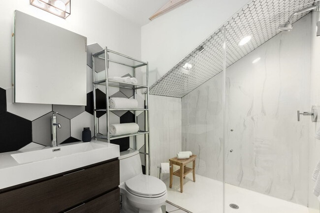 Photo - 71 Randolph St NE Unidad SI FL1-ID1323858P