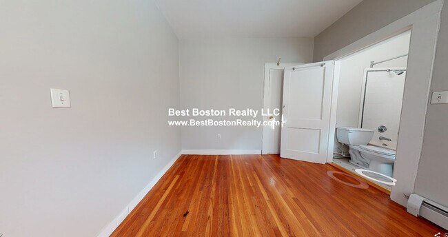 Photo - 20 John F. Kennedy St Unit 3