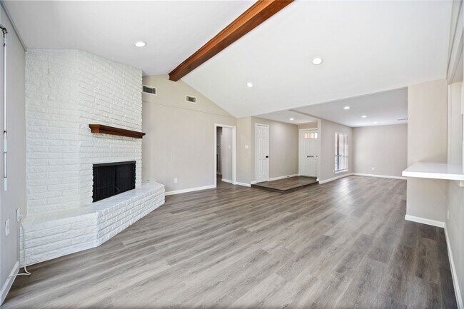 Photo - 8826 Tanager St