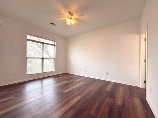 Photo - 352 Lucille Dr