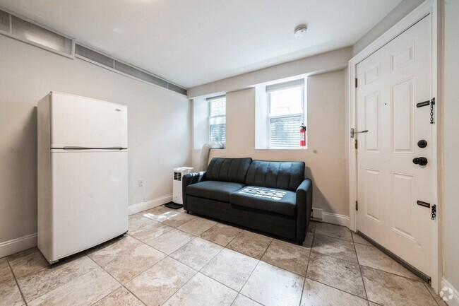 Building Photo - 6307 Broadway Unit 7 Rental
