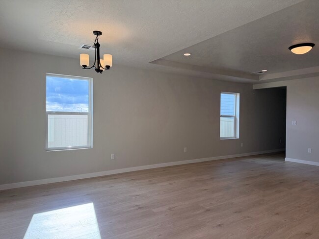 Photo - 10096 Longtail Dr