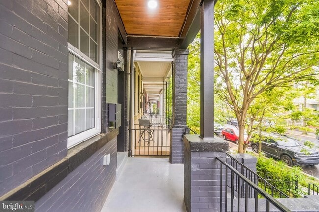 Photo - 1129 8th St NE