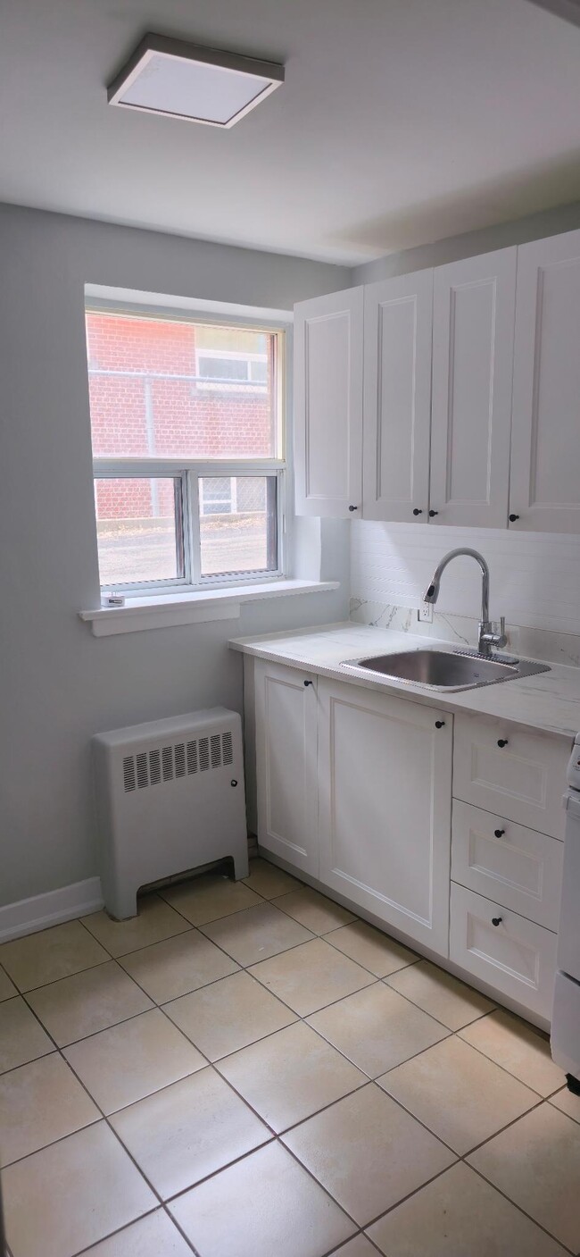 Photo - 1 Bedroom Apartment on the Kingsway Unit 1