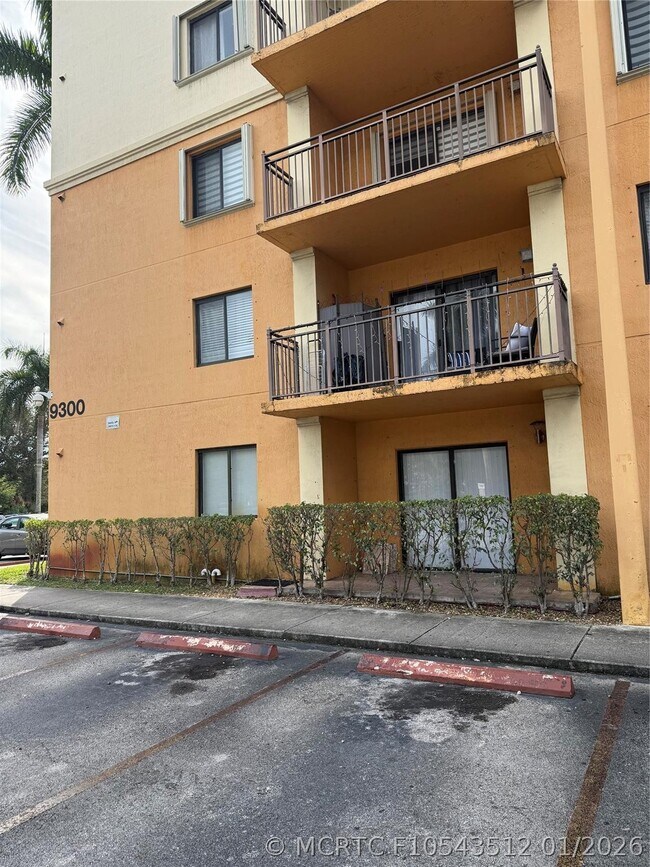 Photo - 9300 Fontainebleau Blvd Unit E101