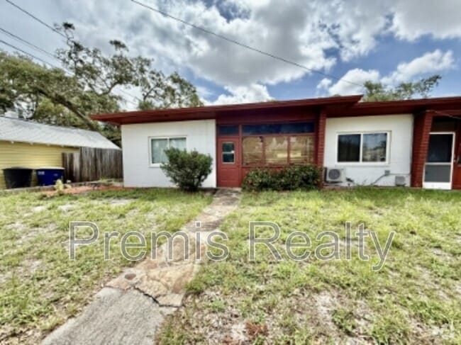 Building Photo - 105 N Lincoln Ave Rental