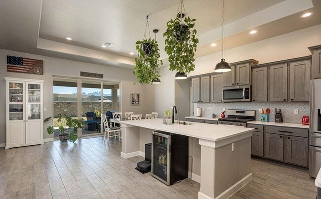 Photo - 6516 Blackbird Rd