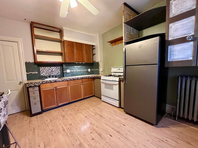 Photo - 917 W Turner St Unit 917 W Turner Apt 2