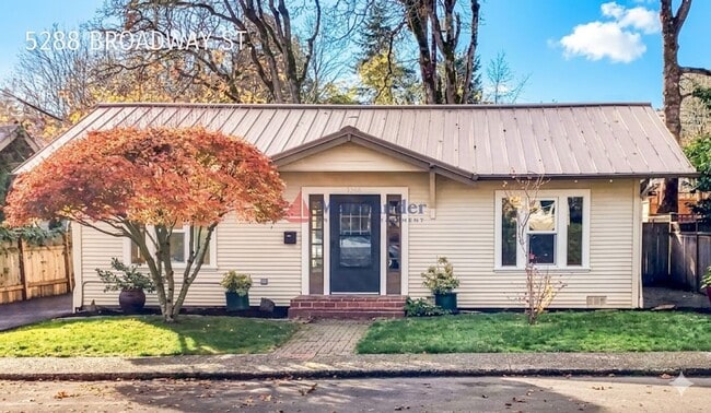 Building Photo - Charming 2 Bedroom 1 Bathroom Bungalow with Oversized 1 Car Garage and Large Manicured  Backyard ...